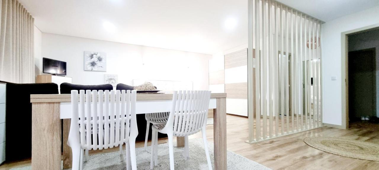 Imperial Apartment 1, 2 E 3 Брага Екстериор снимка